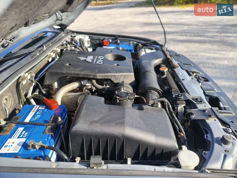 Внедорожник / Кроссовер Mitsubishi Pajero Wagon 2012 в Запорожье