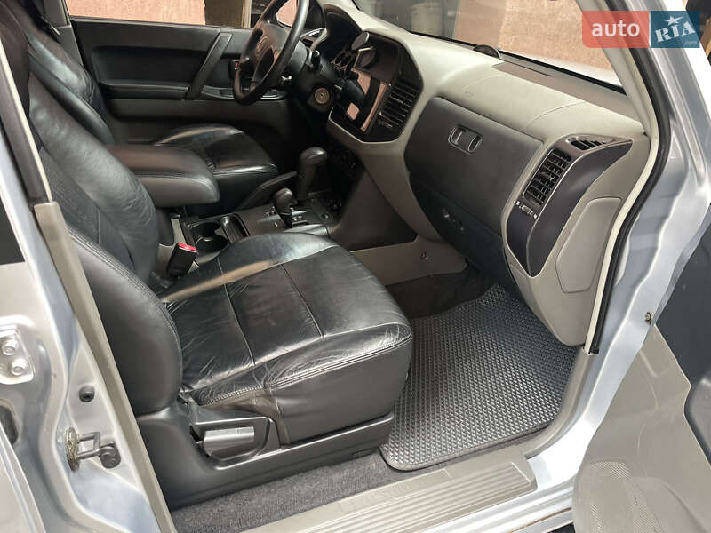 Внедорожник / Кроссовер Mitsubishi Pajero Wagon 2005 в Виннице фото 13 Внедорожник / Кроссовер Mitsubishi Pajero Wagon 2005 в Виннице