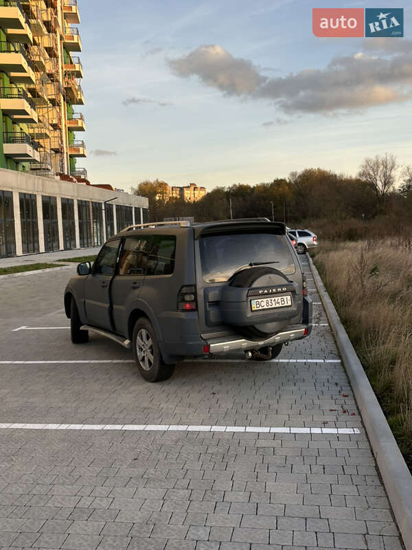 Позашляховик / Кросовер Mitsubishi Pajero Wagon 2008 в Львові