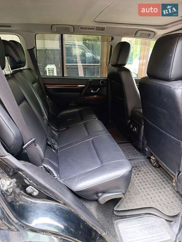 Внедорожник / Кроссовер Mitsubishi Pajero Wagon 2010 в Одессе фото 2 Внедорожник / Кроссовер Mitsubishi Pajero Wagon 2010 в Одессе