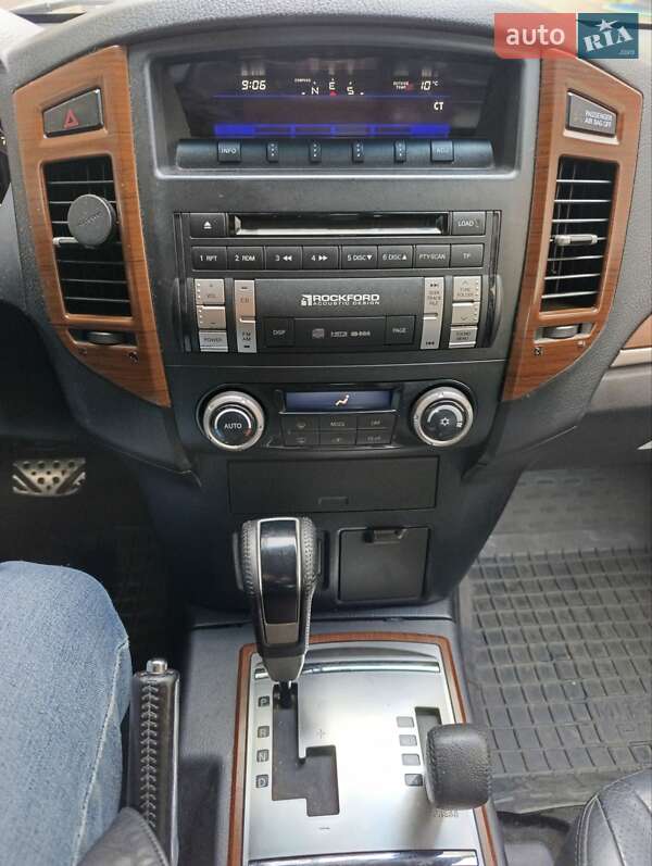 Внедорожник / Кроссовер Mitsubishi Pajero Wagon 2010 в Одессе фото 5 Внедорожник / Кроссовер Mitsubishi Pajero Wagon 2010 в Одессе