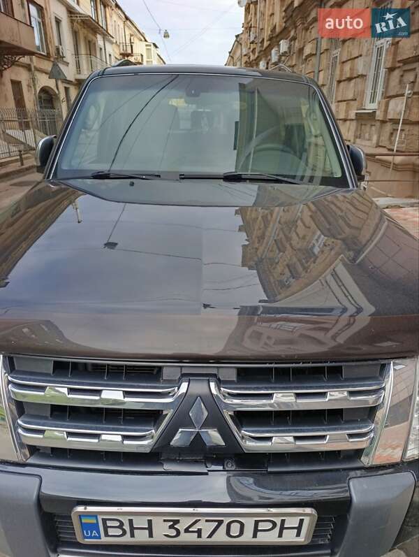 Внедорожник / Кроссовер Mitsubishi Pajero Wagon 2010 в Одессе фото 9 Внедорожник / Кроссовер Mitsubishi Pajero Wagon 2010 в Одессе