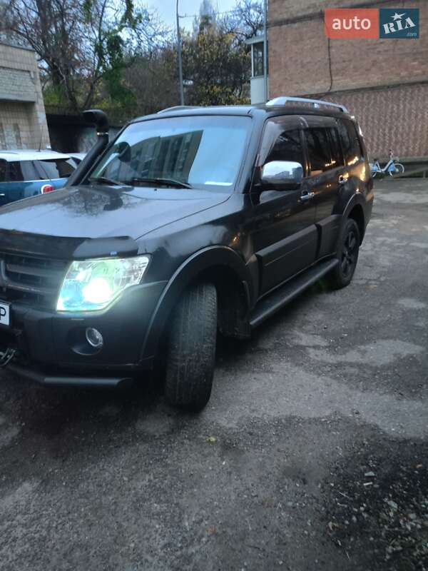 Позашляховик / Кросовер Mitsubishi Pajero Wagon 2008 в Києві фото Позашляховик / Кросовер Mitsubishi Pajero Wagon 2008 в Києві