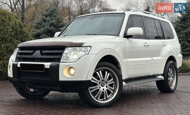 Позашляховик / Кросовер Mitsubishi Pajero Wagon 2009 в Дніпрі фото 3 Позашляховик / Кросовер Mitsubishi Pajero Wagon 2009 в Дніпрі