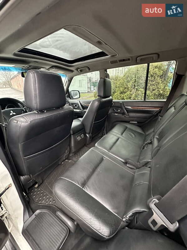 Позашляховик / Кросовер Mitsubishi Pajero Wagon 2009 в Дніпрі фото 23 Позашляховик / Кросовер Mitsubishi Pajero Wagon 2009 в Дніпрі