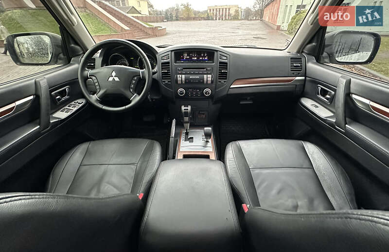 Позашляховик / Кросовер Mitsubishi Pajero Wagon 2009 в Дніпрі фото 37 Позашляховик / Кросовер Mitsubishi Pajero Wagon 2009 в Дніпрі