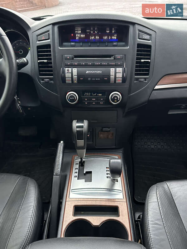 Позашляховик / Кросовер Mitsubishi Pajero Wagon 2009 в Дніпрі фото 40 Позашляховик / Кросовер Mitsubishi Pajero Wagon 2009 в Дніпрі