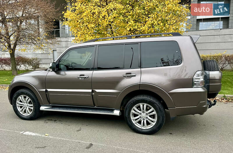 Внедорожник / Кроссовер Mitsubishi Pajero Wagon 2013 в Киеве фото 12 Внедорожник / Кроссовер Mitsubishi Pajero Wagon 2013 в Киеве