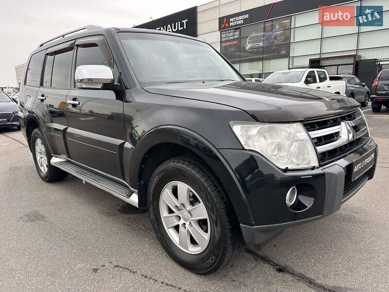 Позашляховик / Кросовер Mitsubishi Pajero Wagon 2008 в Києві