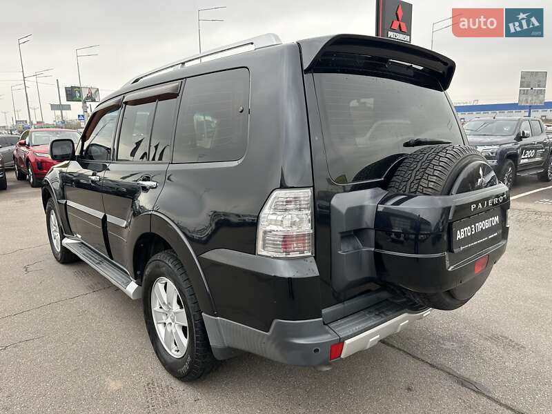 Позашляховик / Кросовер Mitsubishi Pajero Wagon 2008 в Києві