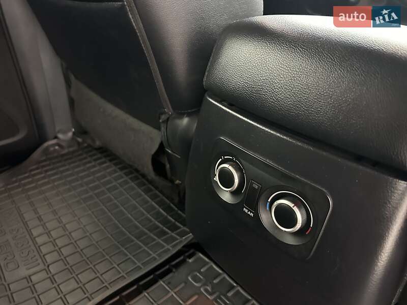 Позашляховик / Кросовер Mitsubishi Pajero Wagon 2008 в Києві