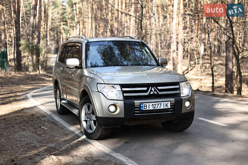 Позашляховик / Кросовер Mitsubishi Pajero Wagon 2007 в Полтаві фото 8 Позашляховик / Кросовер Mitsubishi Pajero Wagon 2007 в Полтаві