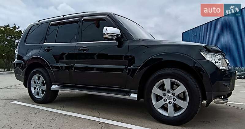 Позашляховик / Кросовер Mitsubishi Pajero Wagon 2008 в Одесі