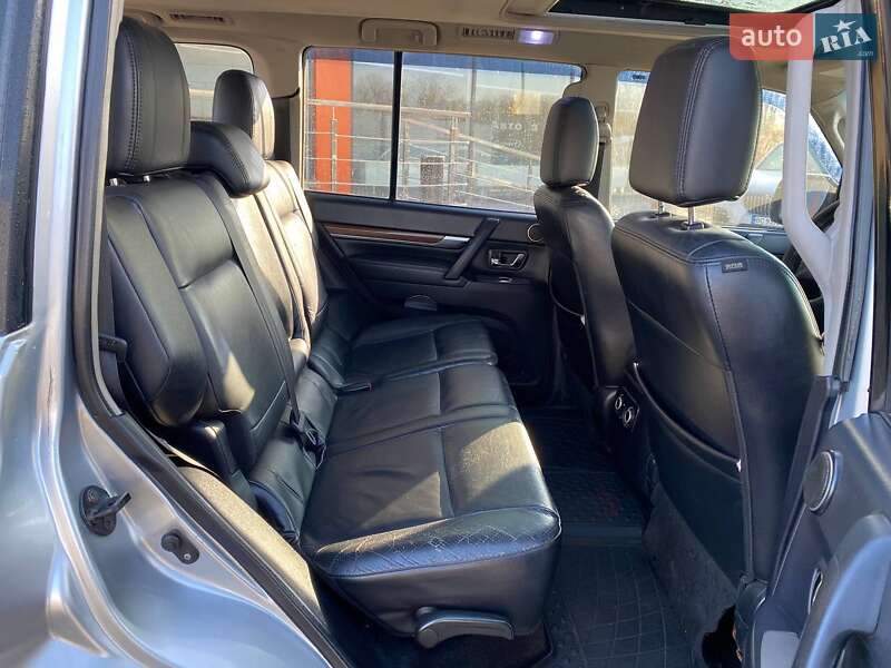 Внедорожник / Кроссовер Mitsubishi Pajero Wagon 2008 в Львове