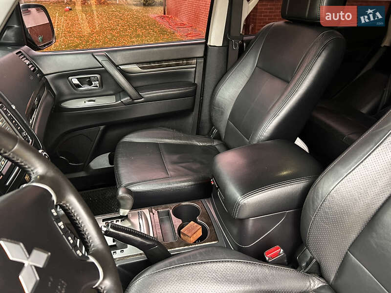 Позашляховик / Кросовер Mitsubishi Pajero Wagon 2007 в Кременці фото 27 Позашляховик / Кросовер Mitsubishi Pajero Wagon 2007 в Кременці