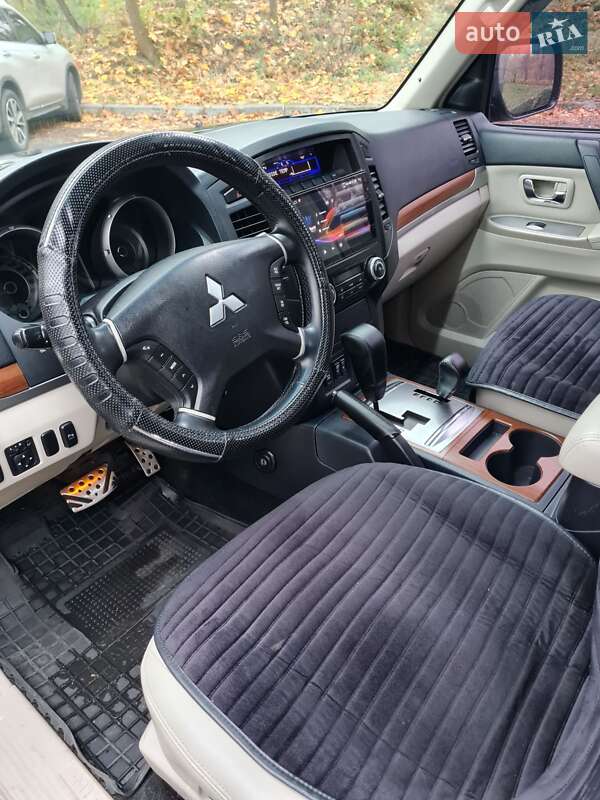 Внедорожник / Кроссовер Mitsubishi Pajero Wagon 2008 в Киеве фото 2 Внедорожник / Кроссовер Mitsubishi Pajero Wagon 2008 в Киеве