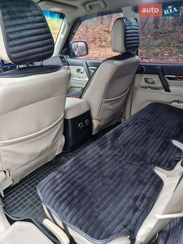 Внедорожник / Кроссовер Mitsubishi Pajero Wagon 2008 в Киеве фото 12 Внедорожник / Кроссовер Mitsubishi Pajero Wagon 2008 в Киеве