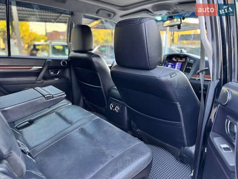 Позашляховик / Кросовер Mitsubishi Pajero Wagon 2010 в Кривому Розі фото 18 Позашляховик / Кросовер Mitsubishi Pajero Wagon 2010 в Кривому Розі