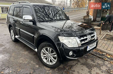 Внедорожник / Кроссовер Mitsubishi Pajero Wagon 2012 в Лозовой