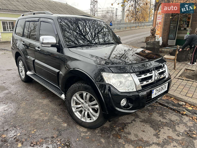 Mitsubishi Pajero Wagon 2012 Mitsubishi Pajero Wagon 2012