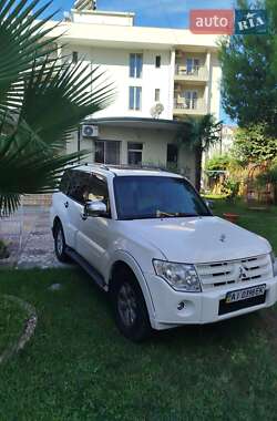 Внедорожник / Кроссовер Mitsubishi Pajero Wagon 2007 в Кременчуге