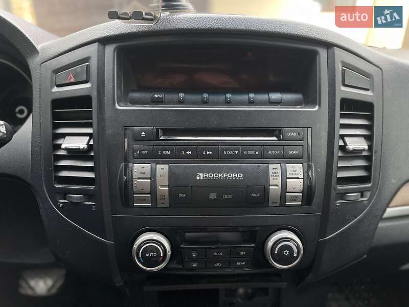 Позашляховик / Кросовер Mitsubishi Pajero Wagon 2008 в Львові