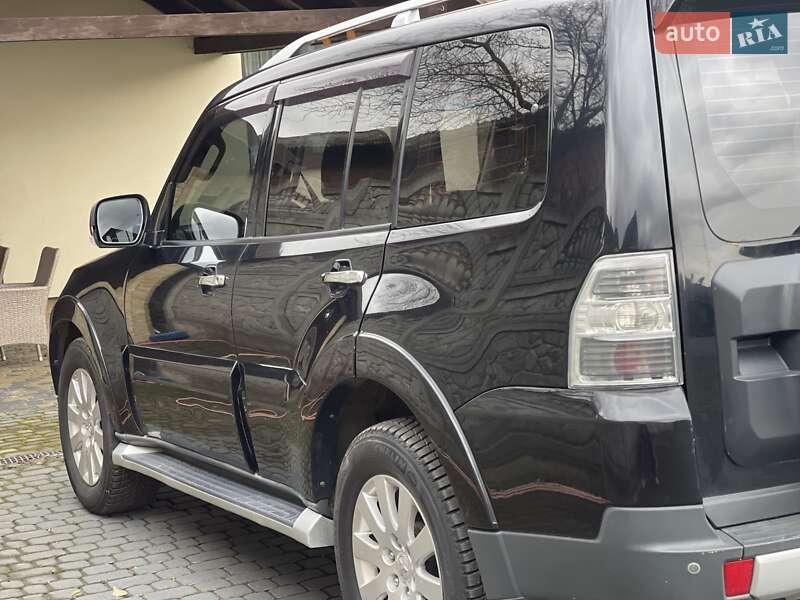 Позашляховик / Кросовер Mitsubishi Pajero Wagon 2008 в Львові