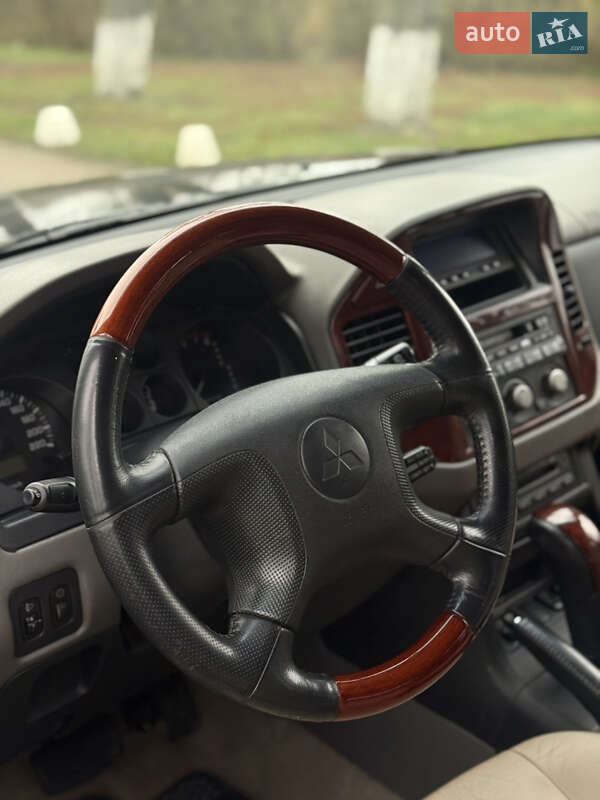 Внедорожник / Кроссовер Mitsubishi Pajero Wagon 2005 в Белой Церкви