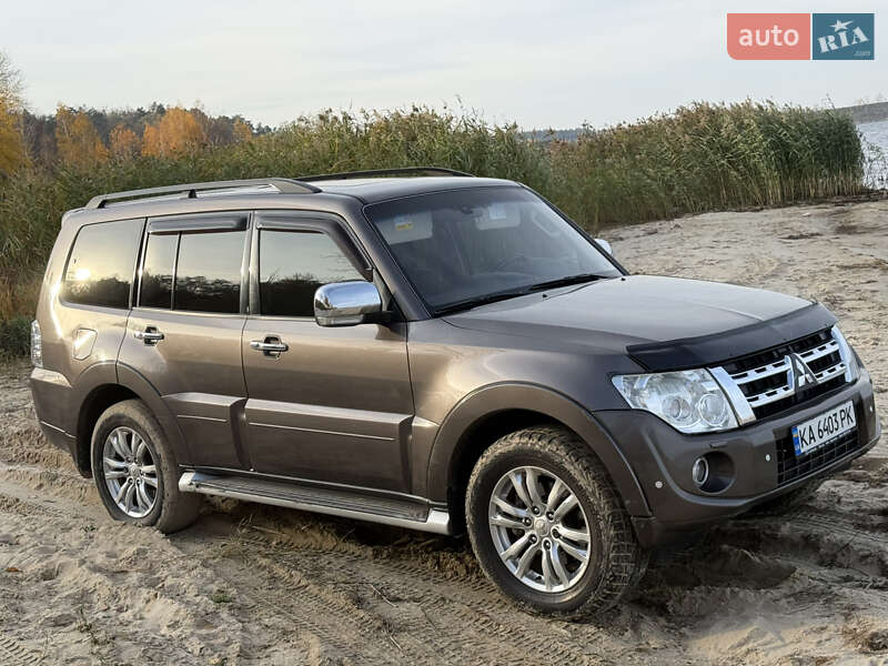 Позашляховик / Кросовер Mitsubishi Pajero Wagon 2013 в Черкасах фото 28 Позашляховик / Кросовер Mitsubishi Pajero Wagon 2013 в Черкасах