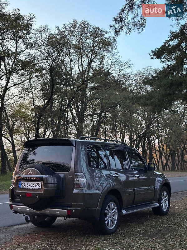 Позашляховик / Кросовер Mitsubishi Pajero Wagon 2013 в Черкасах фото 36 Позашляховик / Кросовер Mitsubishi Pajero Wagon 2013 в Черкасах