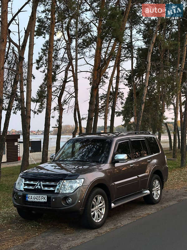 Позашляховик / Кросовер Mitsubishi Pajero Wagon 2013 в Черкасах фото 40 Позашляховик / Кросовер Mitsubishi Pajero Wagon 2013 в Черкасах