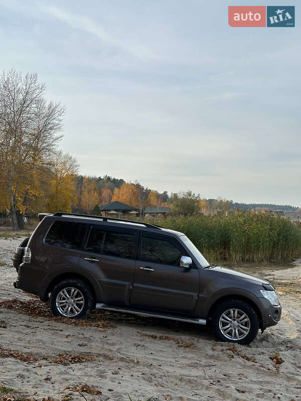 Позашляховик / Кросовер Mitsubishi Pajero Wagon 2013 в Черкасах фото 46 Позашляховик / Кросовер Mitsubishi Pajero Wagon 2013 в Черкасах