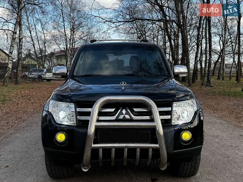 Позашляховик / Кросовер Mitsubishi Pajero Wagon 2008 в Охтирці фото 2 Позашляховик / Кросовер Mitsubishi Pajero Wagon 2008 в Охтирці