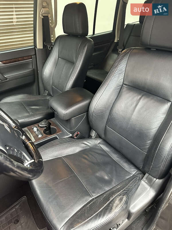 Позашляховик / Кросовер Mitsubishi Pajero Wagon 2013 в Черкасах фото 63 Позашляховик / Кросовер Mitsubishi Pajero Wagon 2013 в Черкасах