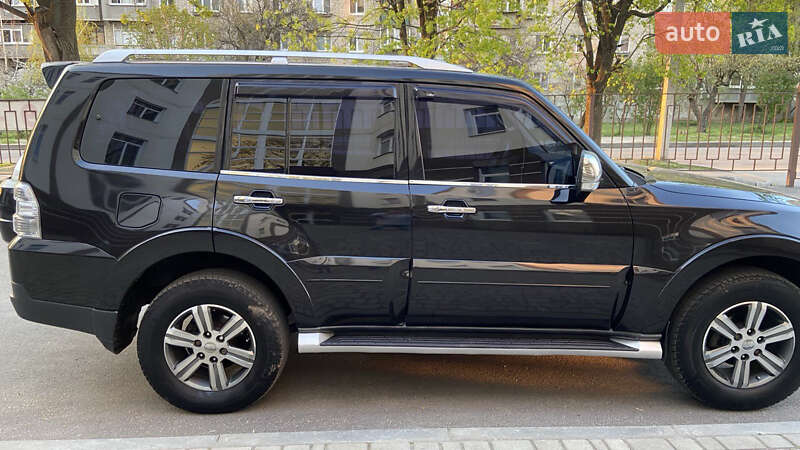 Позашляховик / Кросовер Mitsubishi Pajero Wagon 2008 в Харкові