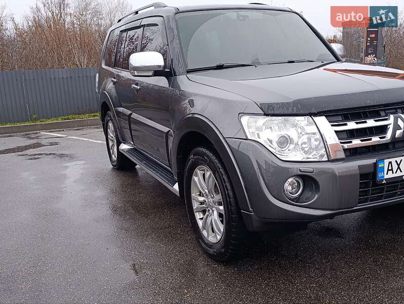Позашляховик / Кросовер Mitsubishi Pajero Wagon 2013 в Харкові