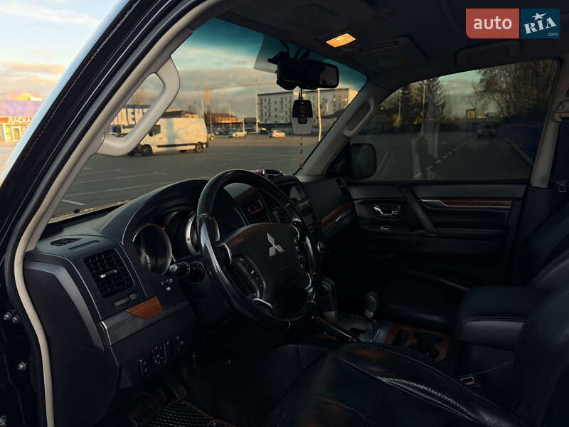 Внедорожник / Кроссовер Mitsubishi Pajero Wagon 2008 в Тернополе