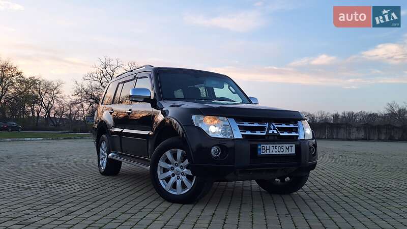 Внедорожник / Кроссовер Mitsubishi Pajero Wagon 2010 в Одессе
