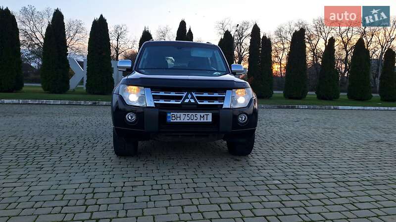 Внедорожник / Кроссовер Mitsubishi Pajero Wagon 2010 в Одессе