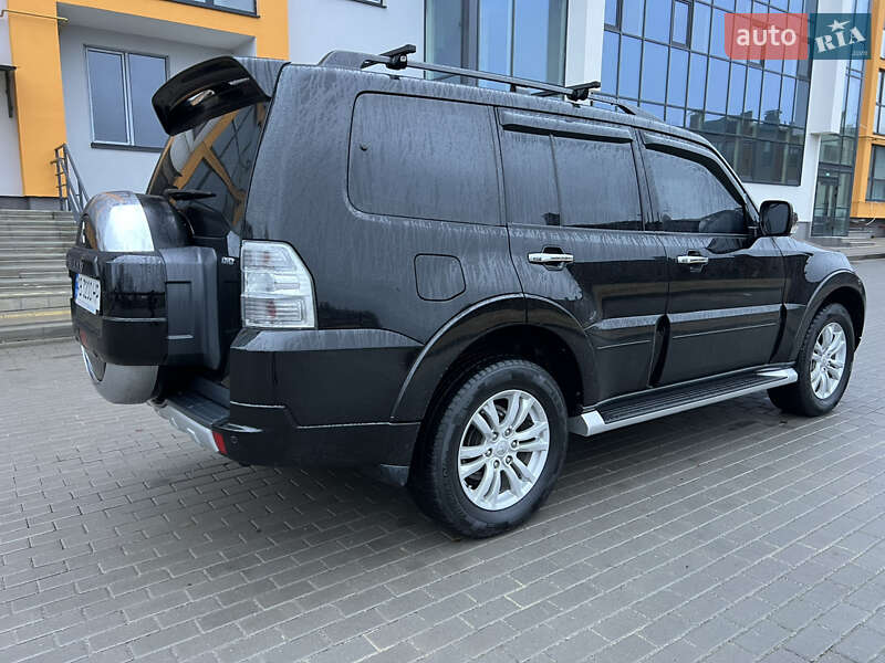 Внедорожник / Кроссовер Mitsubishi Pajero Wagon 2012 в Виннице