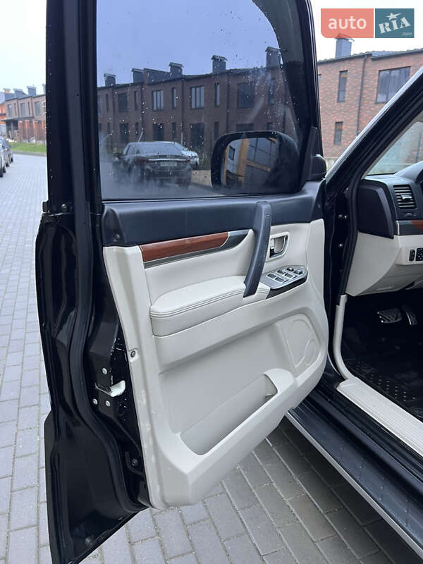 Внедорожник / Кроссовер Mitsubishi Pajero Wagon 2012 в Виннице