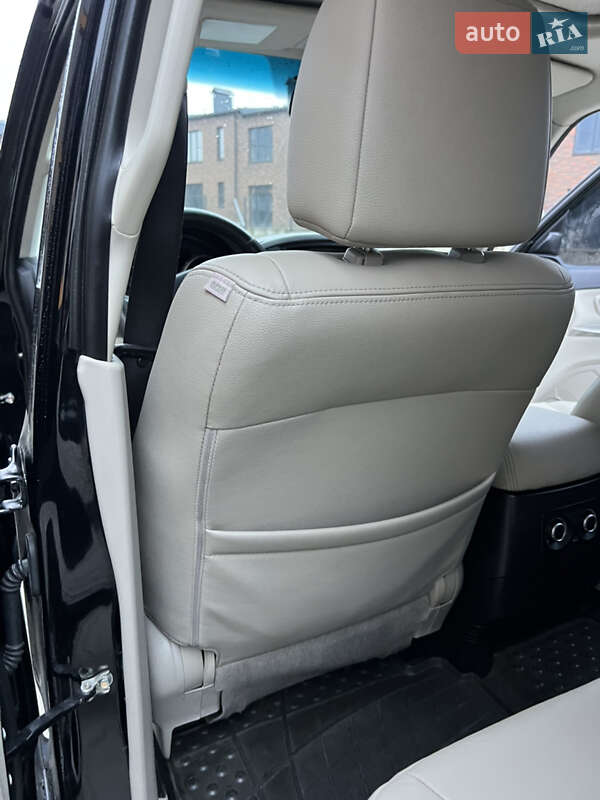 Внедорожник / Кроссовер Mitsubishi Pajero Wagon 2012 в Виннице