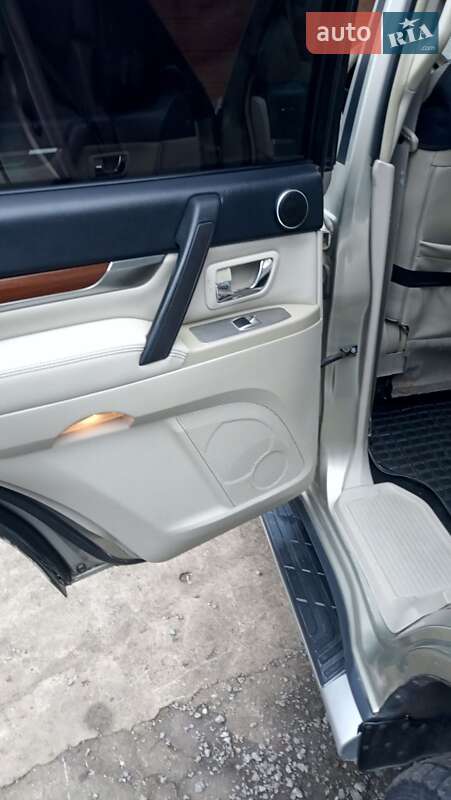 Внедорожник / Кроссовер Mitsubishi Pajero Wagon 2008 в Черновцах фото 18 Внедорожник / Кроссовер Mitsubishi Pajero Wagon 2008 в Черновцах