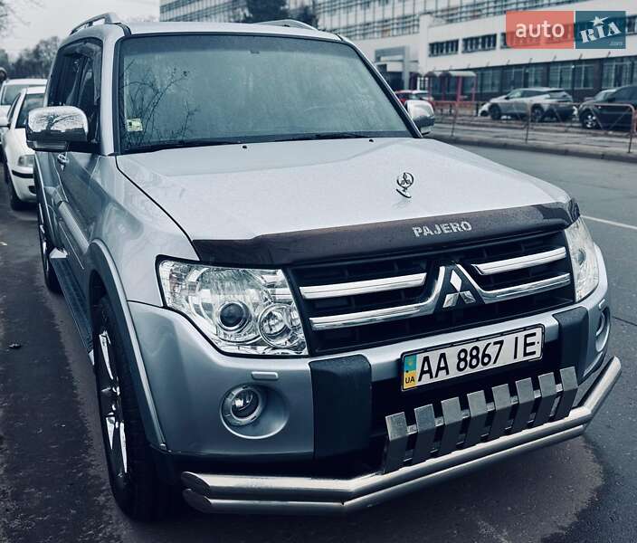 Позашляховик / Кросовер Mitsubishi Pajero Wagon 2008 в Києві фото 3 Позашляховик / Кросовер Mitsubishi Pajero Wagon 2008 в Києві