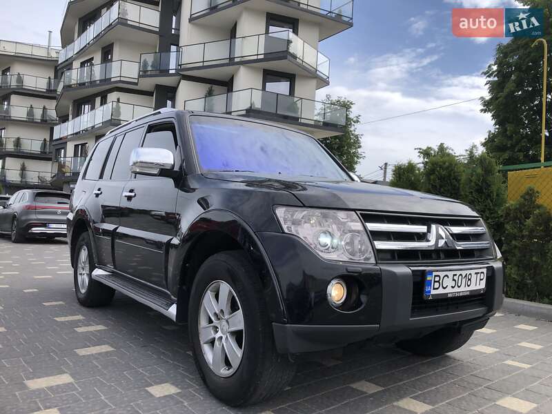 Mitsubishi Pajero Wagon 2008