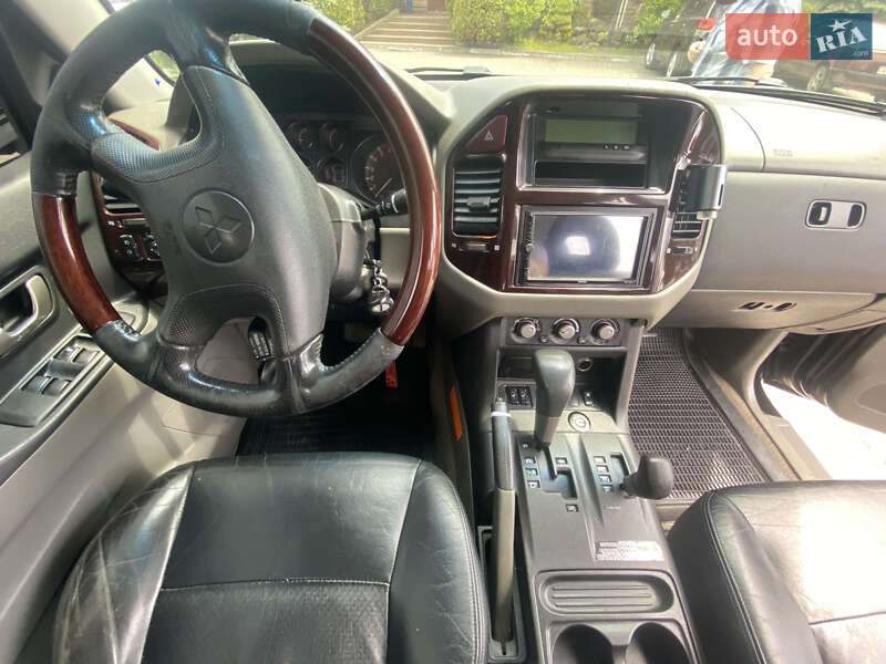 Внедорожник / Кроссовер Mitsubishi Pajero Wagon 2002 в Долине фото 15 Внедорожник / Кроссовер Mitsubishi Pajero Wagon 2002 в Долине
