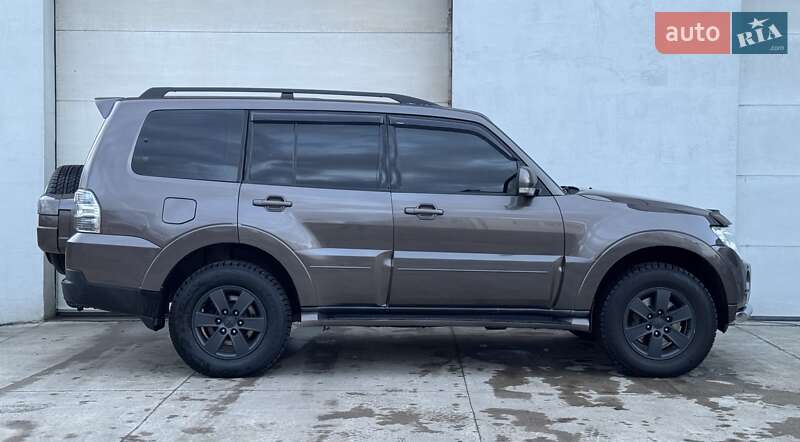 Внедорожник / Кроссовер Mitsubishi Pajero Wagon 2010 в Сарнах