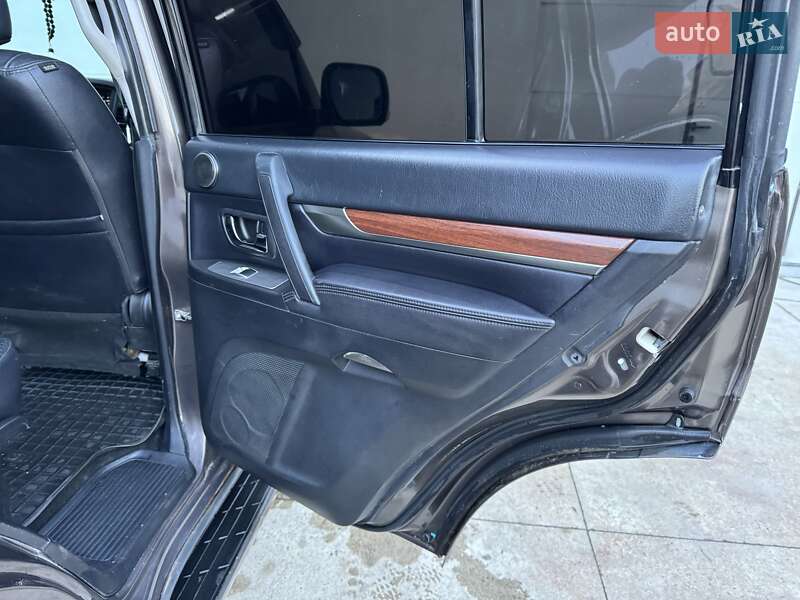 Внедорожник / Кроссовер Mitsubishi Pajero Wagon 2010 в Сарнах