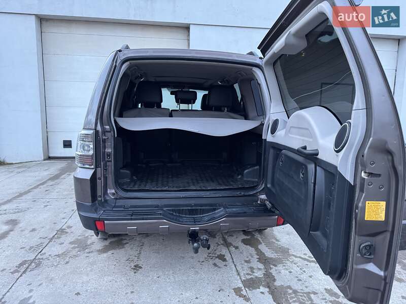 Внедорожник / Кроссовер Mitsubishi Pajero Wagon 2010 в Сарнах