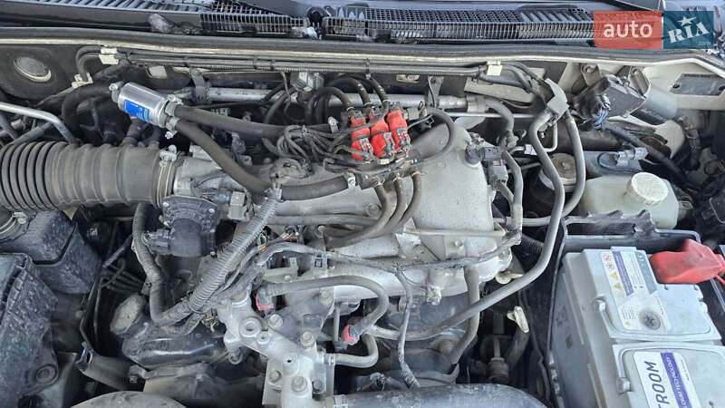 Внедорожник / Кроссовер Mitsubishi Pajero Wagon 2013 в Львове